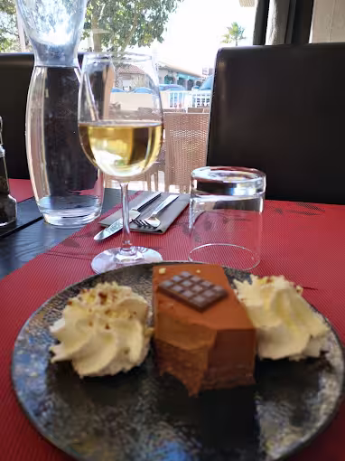 Fondant au chocolat et chantilly